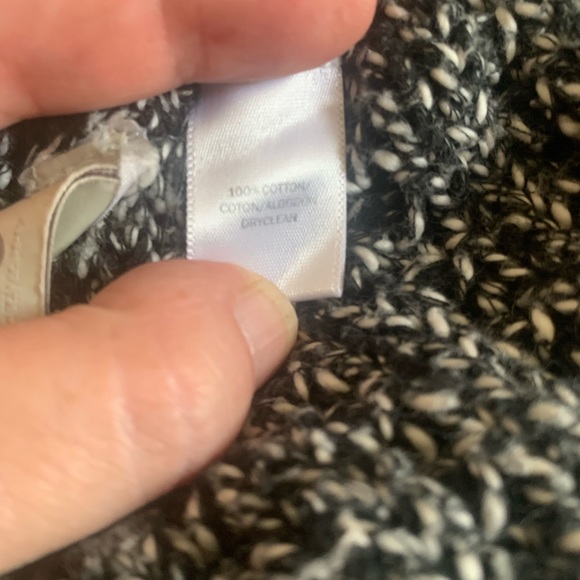 Loft black and white circle knit winter scarf - Picture 4 of 7